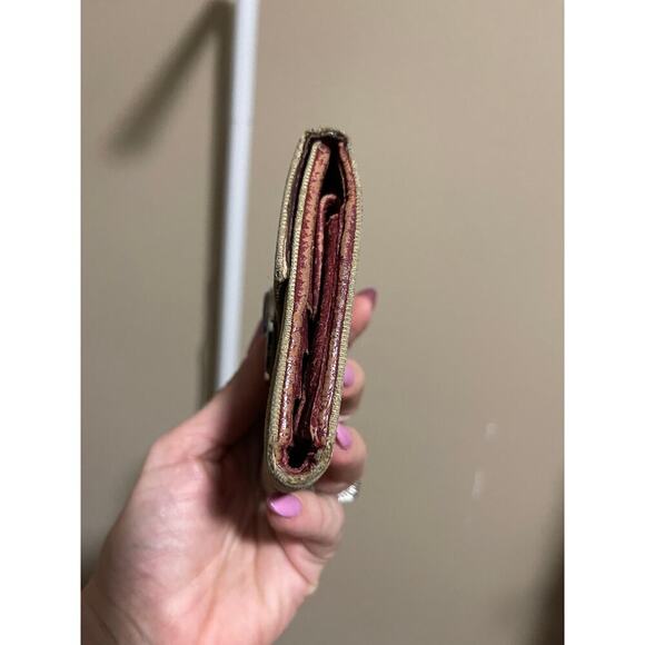 Vintage Gucci Bifold Wallet - Picture 2 of 7